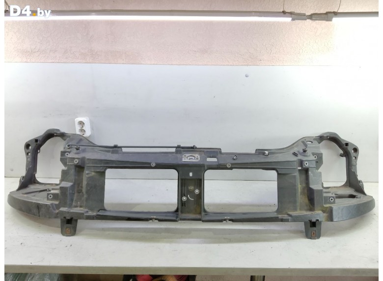 Передняя панель крепления облицовки (телевизор) к Renault Master 2009 г.