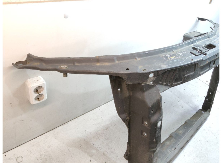 Передняя панель крепления облицовки (телевизор) к Skoda Fabia, 2008г.