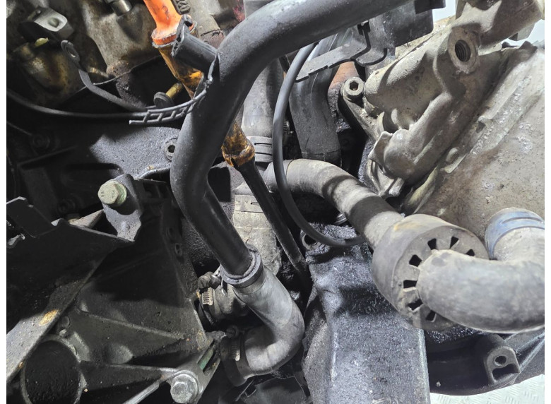 Патрубок (трубопровод, шланг) к Volkswagen Passat, 1999г.