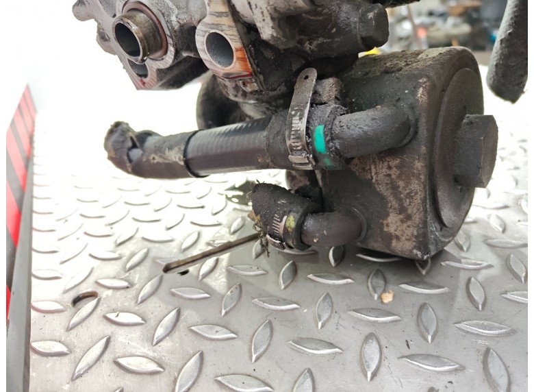 Теплообменник масляного фильтра к Теплообменник масляного фильтра к Renault Master 2000 г. Master