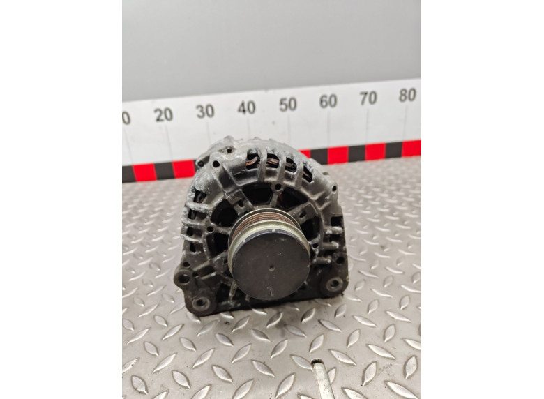 Генератор к Audi A4, 1999г.