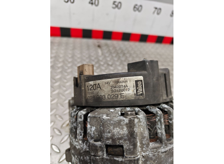 Генератор к Audi A4, 1999г.