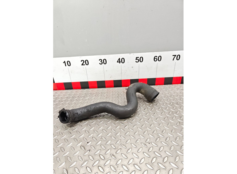 Патрубок интеркулера к Audi A4, 1999г.