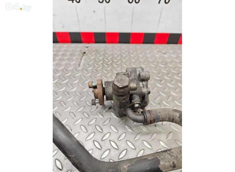 Насос гидроусилителя руля к Volkswagen Golf 2002 г.