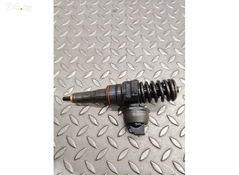 Форсунка к Volkswagen Golf 2002 г.