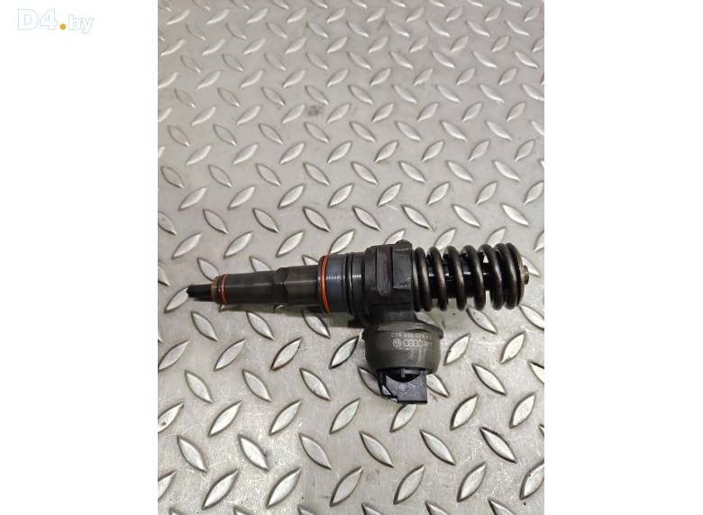 Форсунка к Volkswagen Golf 2002 г.