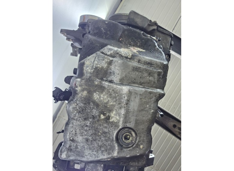 Двигатель к Двигатель к Renault Scenic 2001 г. Scenic