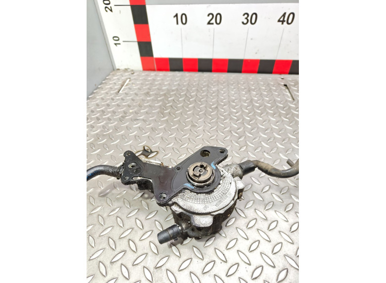 Насос тандемный к Volkswagen Golf, 2006г.