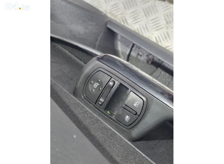 Блок управления стеклоподъемниками к Opel Corsa 2008 г.