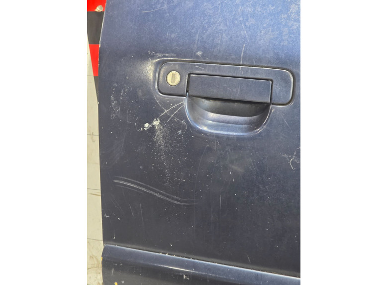 Дверь передняя правая к Audi A6, 1995г.