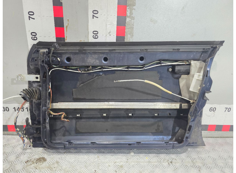 Дверь передняя правая к Audi A6, 1995г.