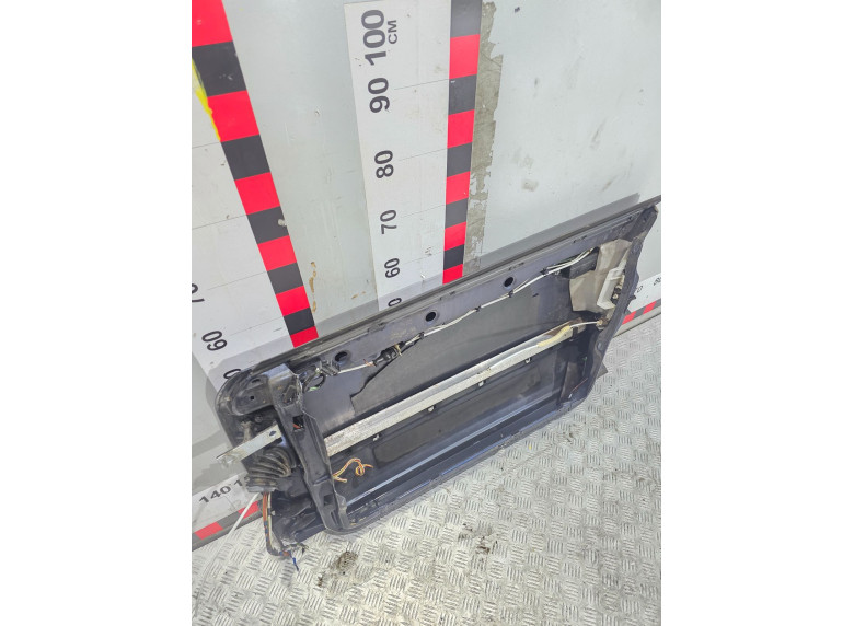 Дверь передняя правая к Audi A6, 1995г.