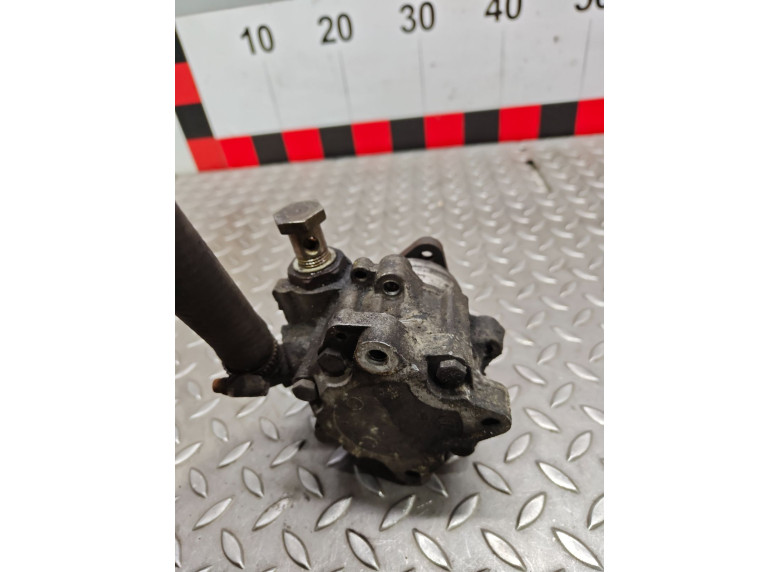 Насос гидроусилителя руля к Audi A4, 1999г.