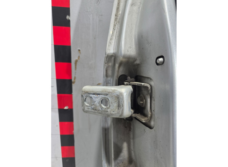 Петля двери передней правой к Citroen Jumpy, 2008г.