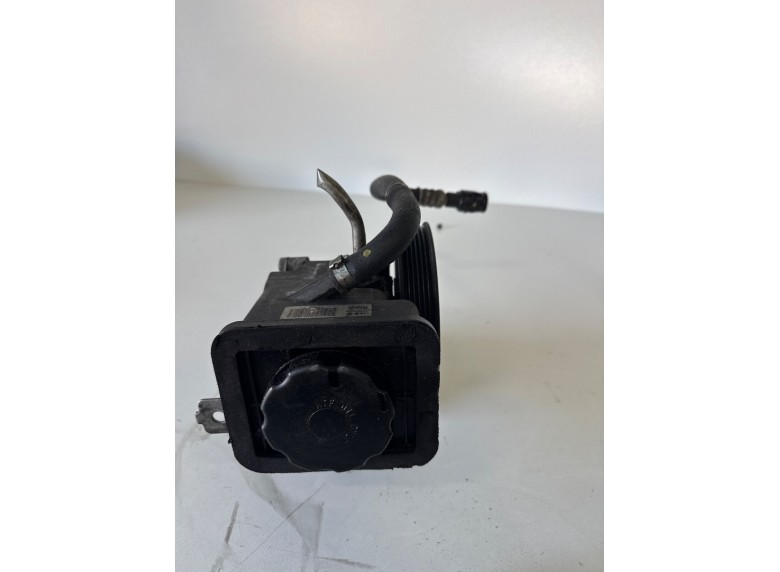 Насос гидроусилителя руля к Насос гидроусилителя руля к BMW 5E60/E61 2006 г. 5 E60/E61