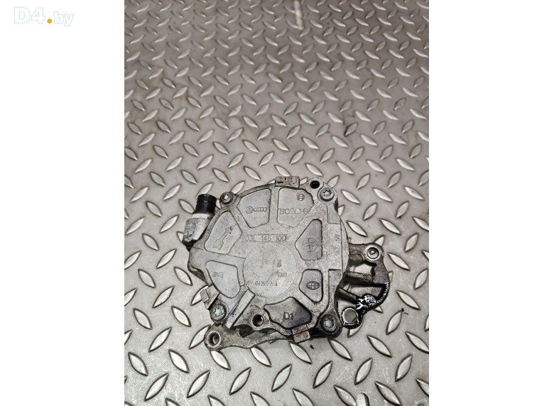 Насос вакуумный к Volkswagen Golf 2009 г.