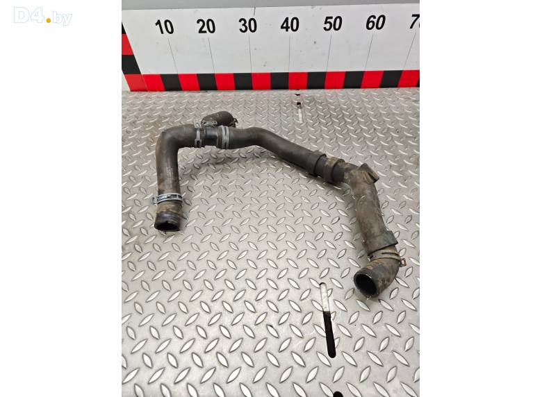 Патрубок радиатора к Volkswagen Golf 2010 г.