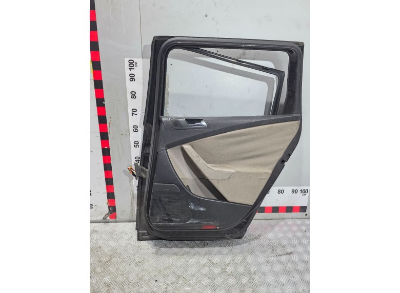 Дверь задняя правая к Дверь задняя правая к Volkswagen Passat 2007 г. Passat