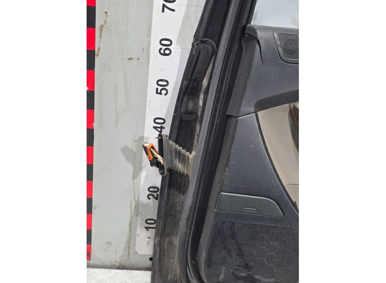 Дверь задняя правая к Дверь задняя правая к Volkswagen Passat 2007 г. Passat