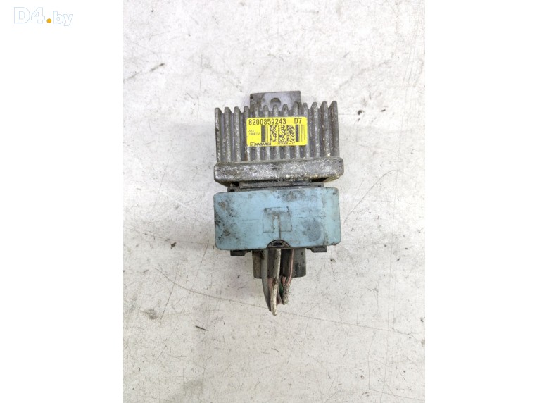 Реле накала свечей к Renault Trafic 2008 г.