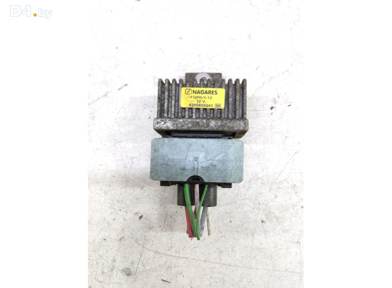 Реле накала свечей к Renault Trafic 2008 г.