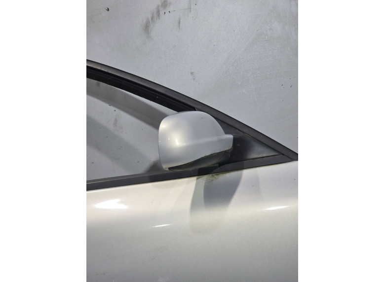 Зеркало наружное правое к Volkswagen Passat, 1998г.