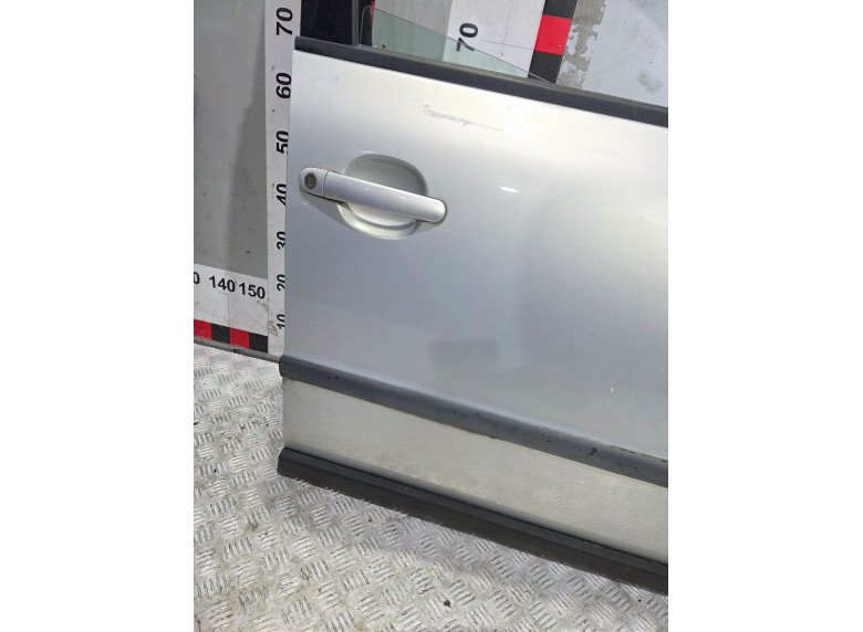 Дверь передняя правая к Volkswagen Passat, 1998г.