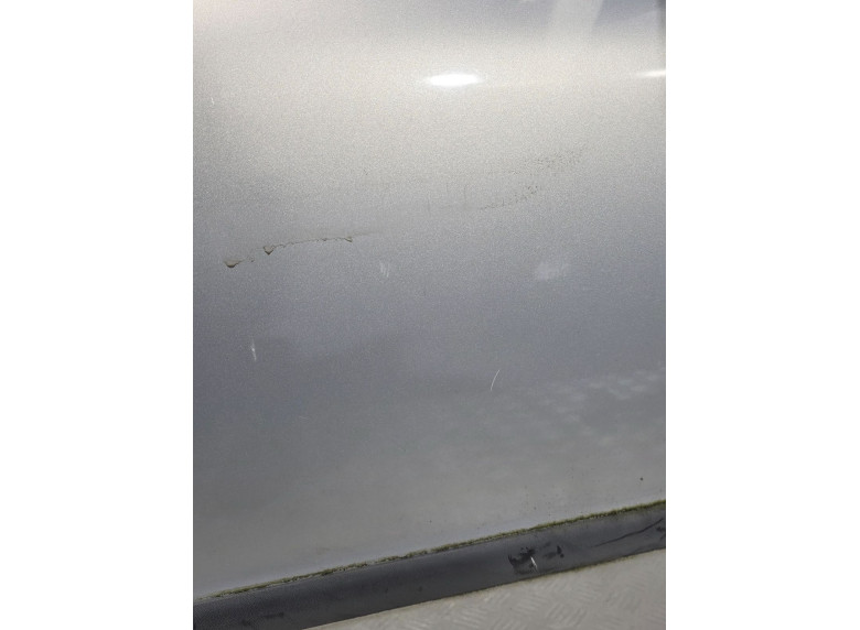 Дверь передняя правая к Volkswagen Passat, 1998г.