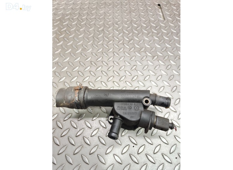 Фланец (тройник) системы охлаждения к Volkswagen Golf 2006 г.