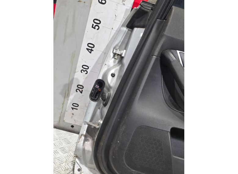 Дверь задняя правая к Audi A6, 2006г.