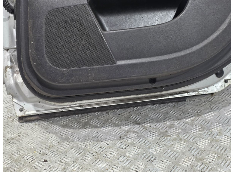 Дверь задняя правая к Audi A6, 2006г.