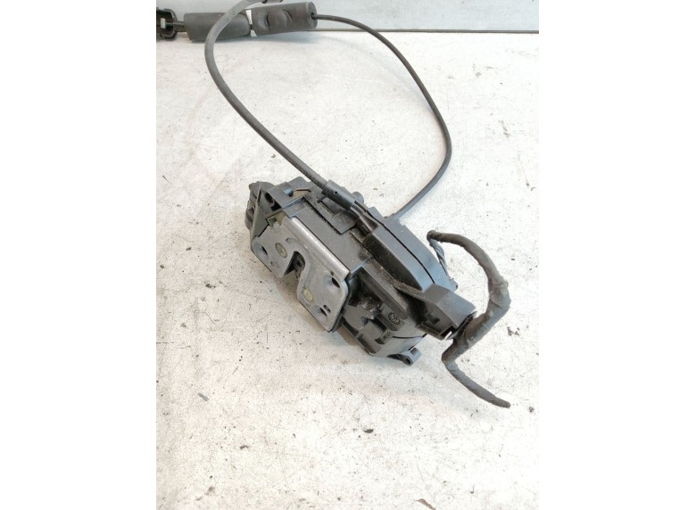 Замок двери задней правой к Замок двери задней правой к Renault Scenic 2013 г. Scenic