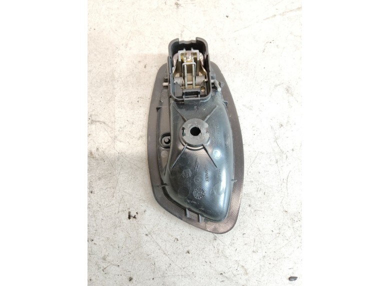 Ручка внутренняя задняя правая к Ручка внутренняя задняя правая к Renault Scenic 2013 г. Scenic