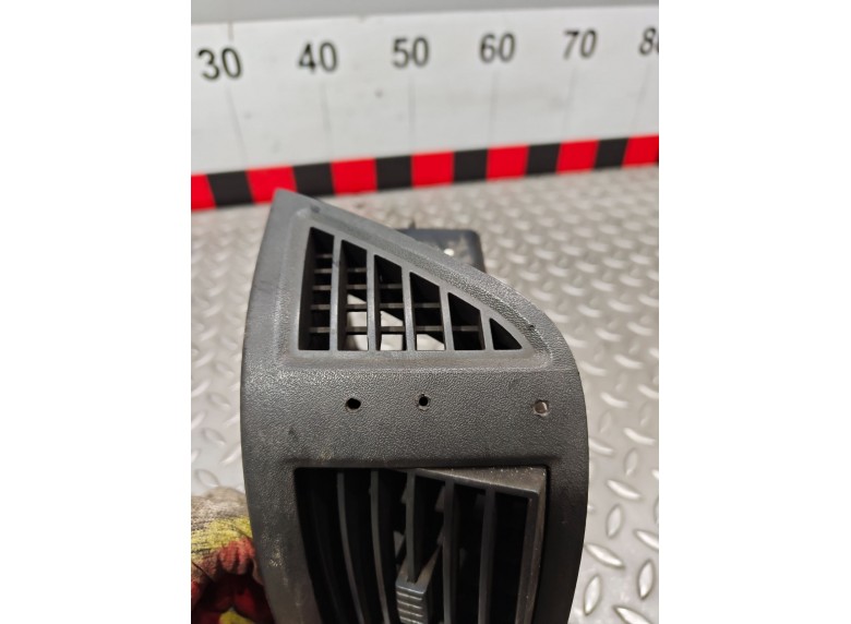 Дефлектор обдува салона к Дефлектор обдува салона к Peugeot Boxer 2007 г. Boxer