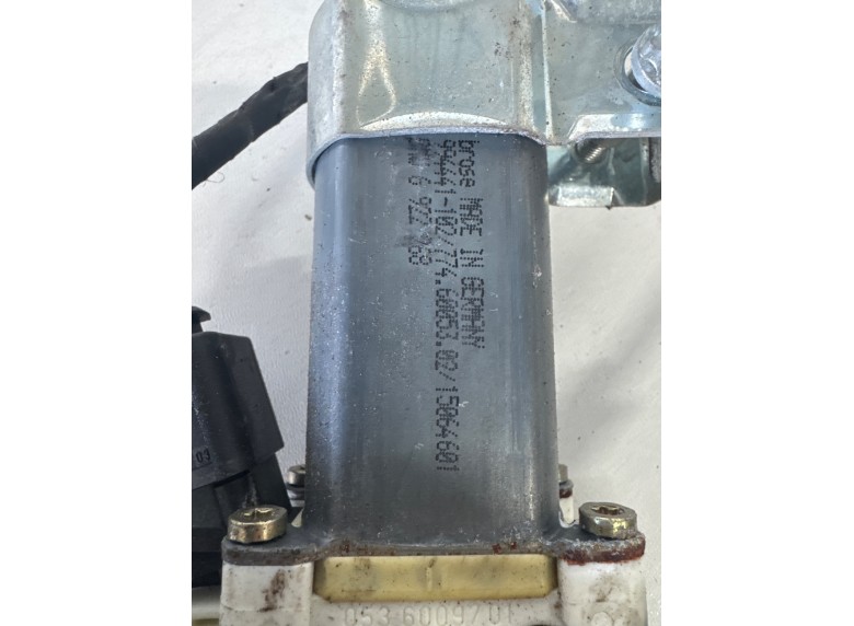 Стеклоподъемник электрический передний правый к Стеклоподъемник электрический передний правый к BMW 5E60/E61 2006 г. 5 E60/E61