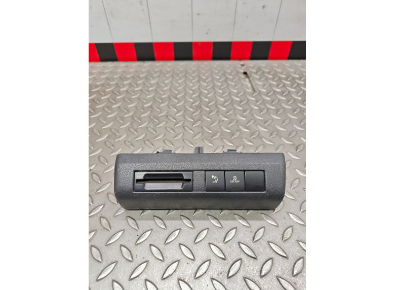 Кнопка антипробуксовочной системы к Peugeot 5008, 2010г.