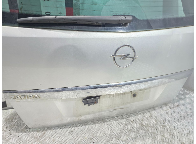 Накладка подсветки номера к Opel Zafira, 2010г.