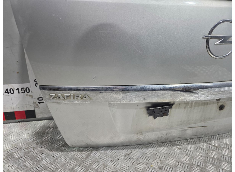 Накладка подсветки номера к Opel Zafira, 2010г.