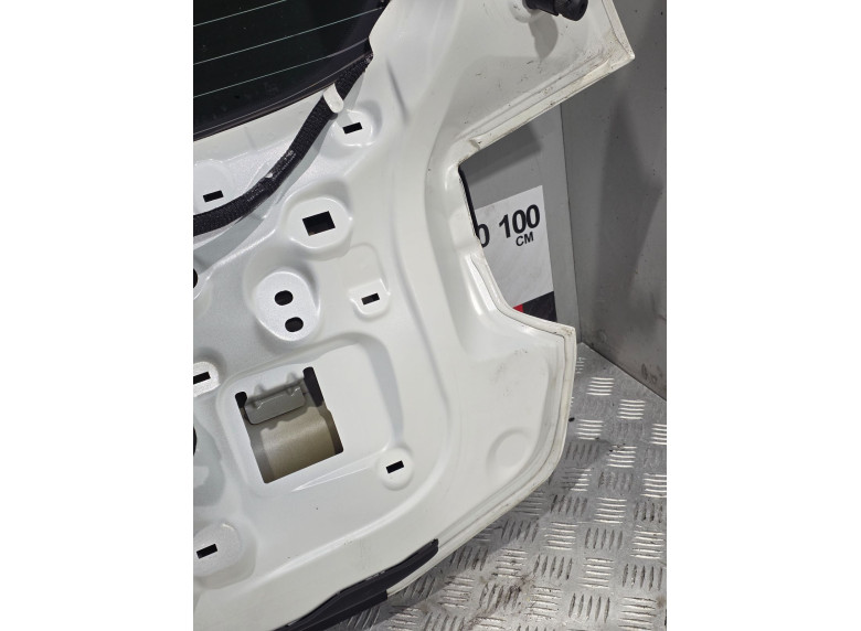 Крышка багажника (дверь 3-5) к Citroen C3, 2023г.