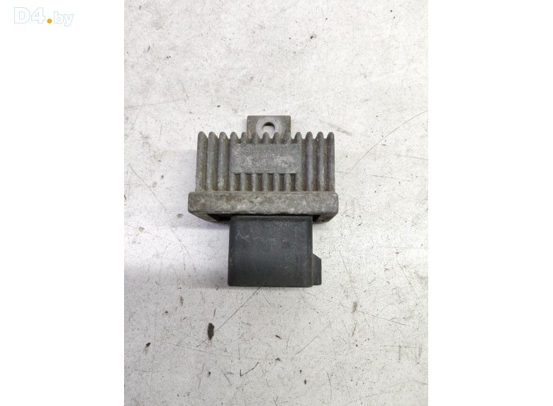 Реле накала свечей к Renault Trafic 2003 г.