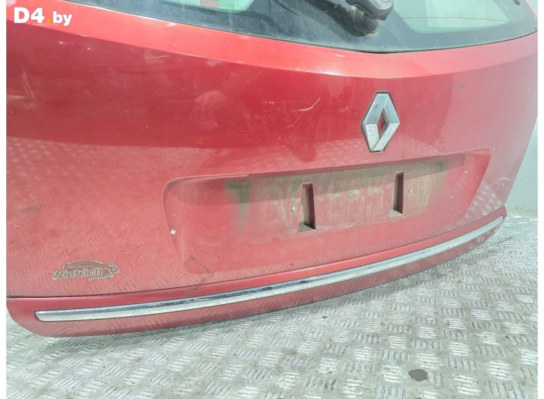 Молдинг крышки багажника к Renault Laguna 2005 г.