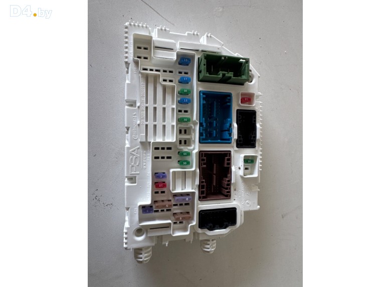 Блок предохранителей к Peugeot 308 2022 г.