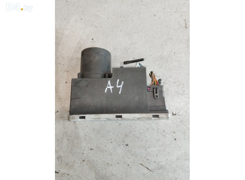 Компрессор центрального замка к Audi A4 2000 г.