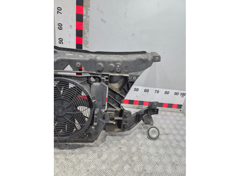 Передняя панель крепления облицовки (телевизор) к Mercedes Sprinter, 2008г.