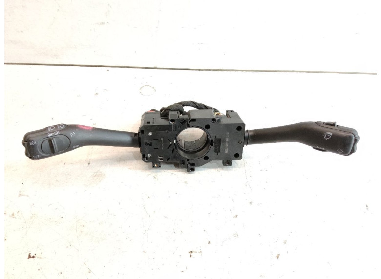 Переключатель подрулевой (стрекоза) к Audi A6, 2001г.