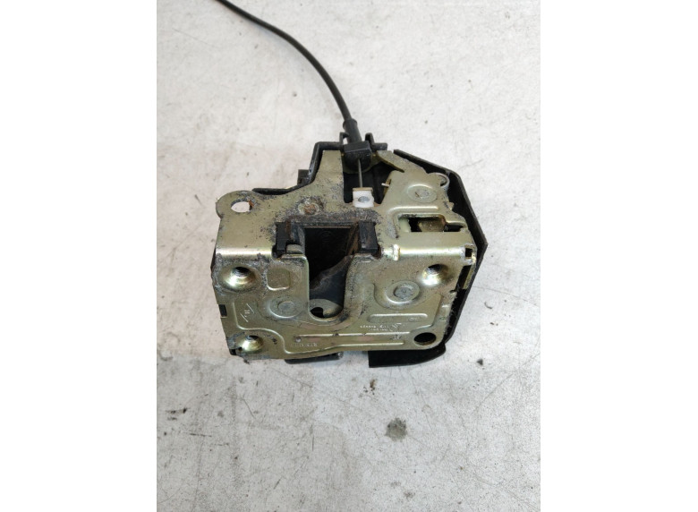 Замок двери передней правой к Renault Scenic, 2001г.