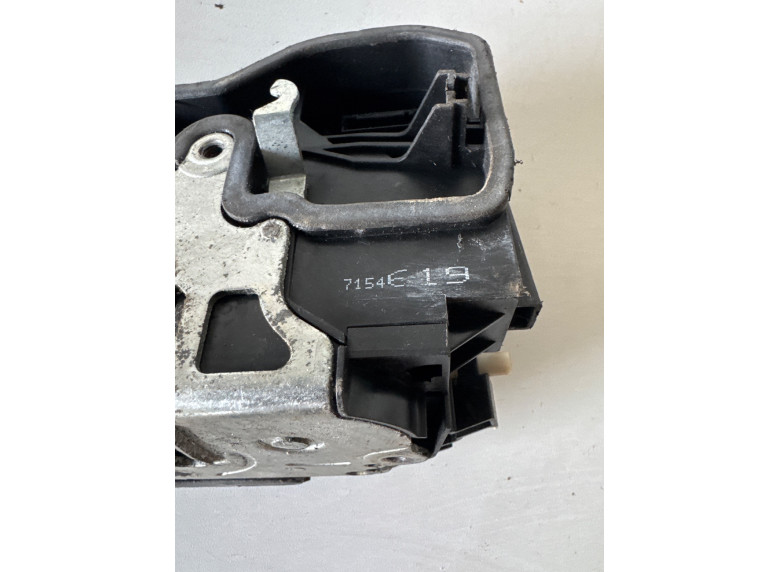 Замок двери передней левой к BMW 5 E60/E61, 2004г.