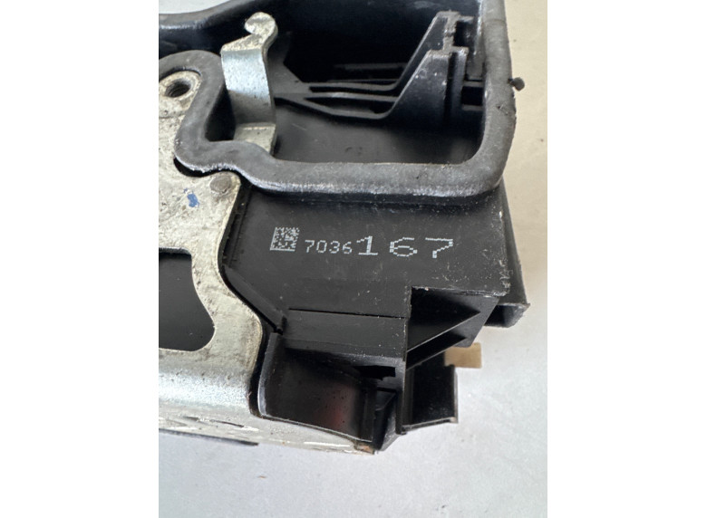 Замок двери передней левой к BMW 5 E60/E61, 2004г.