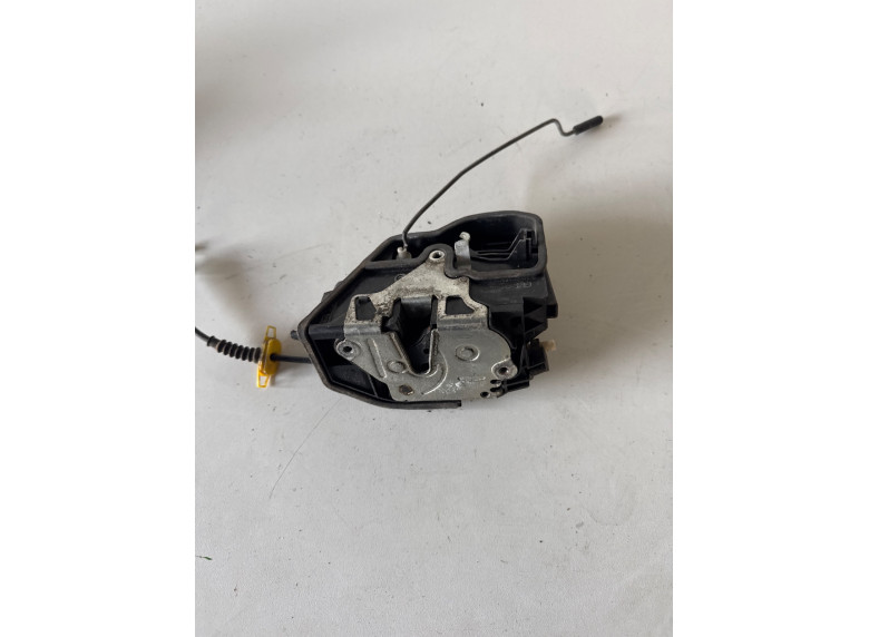 Замок двери передней левой к BMW 5 E60/E61, 2004г.