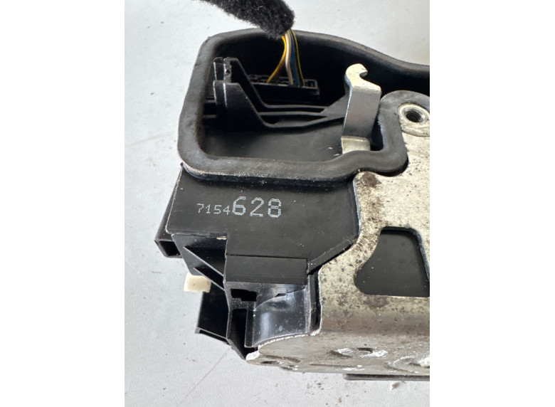 Замок двери передней правой к BMW 5 E60/E61, 2004г.